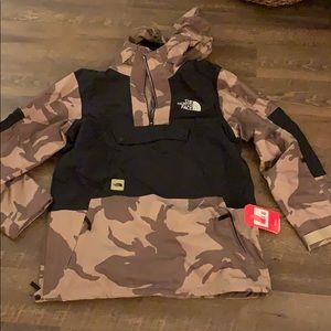 BRAND NEW Silvani jacket north face